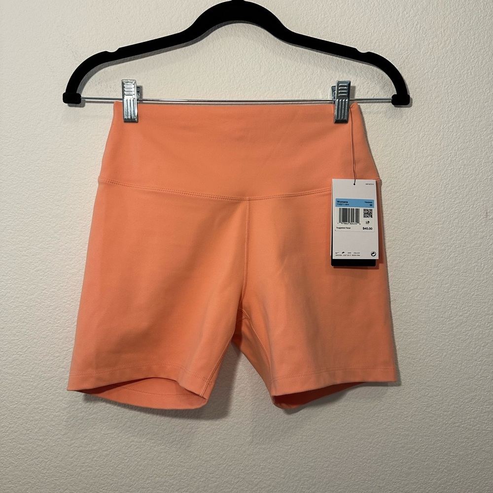 Women's Nike One High Rise Shorts 5”, Medium